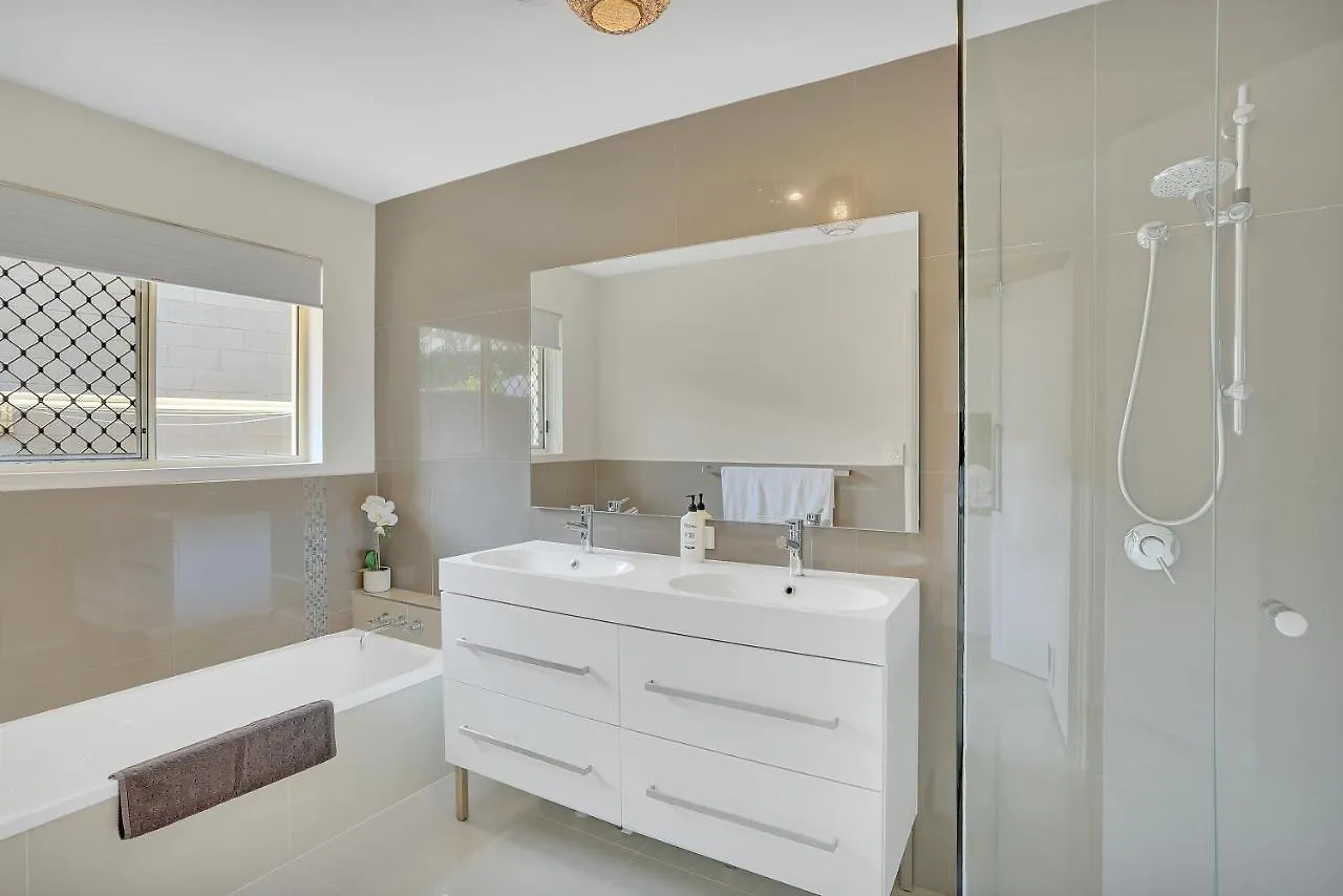 Holiday home Tropical Oasis Villa Marcus Beach Australia